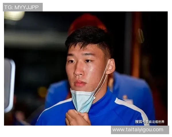 迈尼昂:从青涩小将到世界顶级门将的成长之路